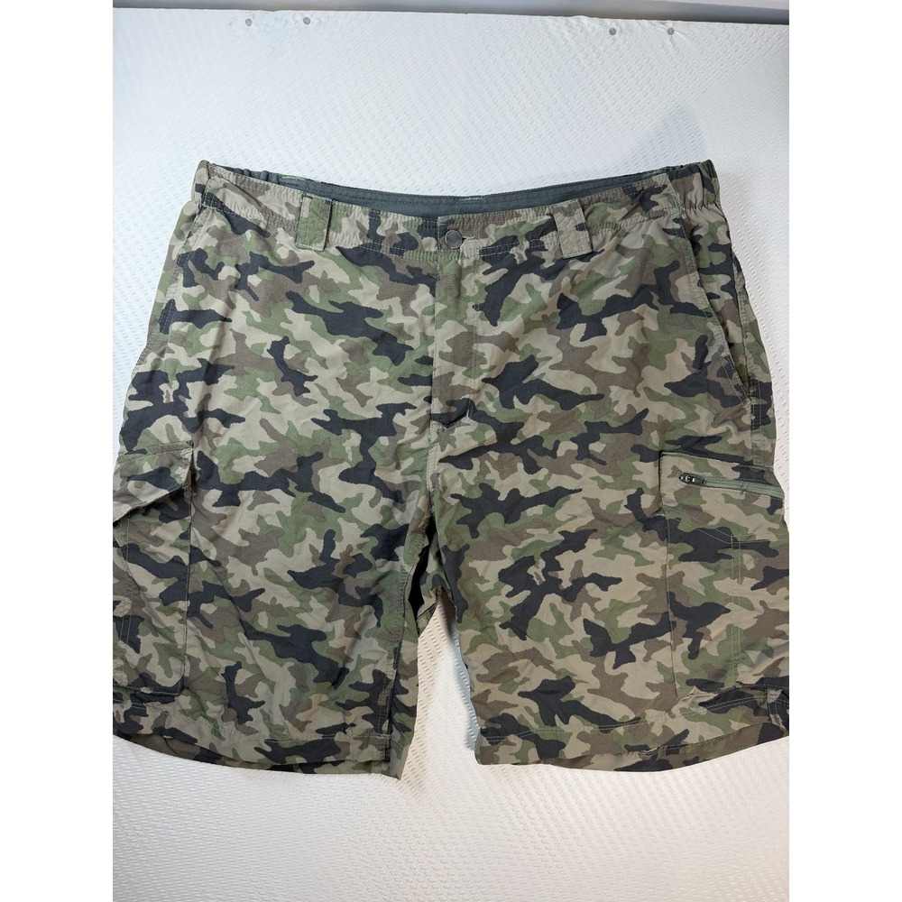 Columbia Cargo Camo Shorts Silver Ridge Woodland Ripstop Hiking Fishing Mens 40